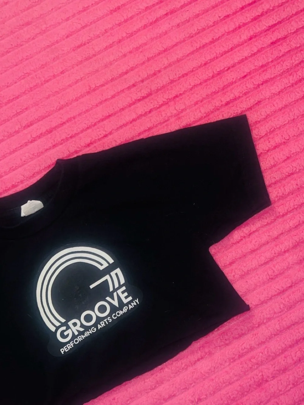 Groove Black Kids Cropped Tee - Logo Short Sleeve Top